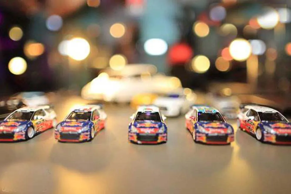 49758 diecast car materials