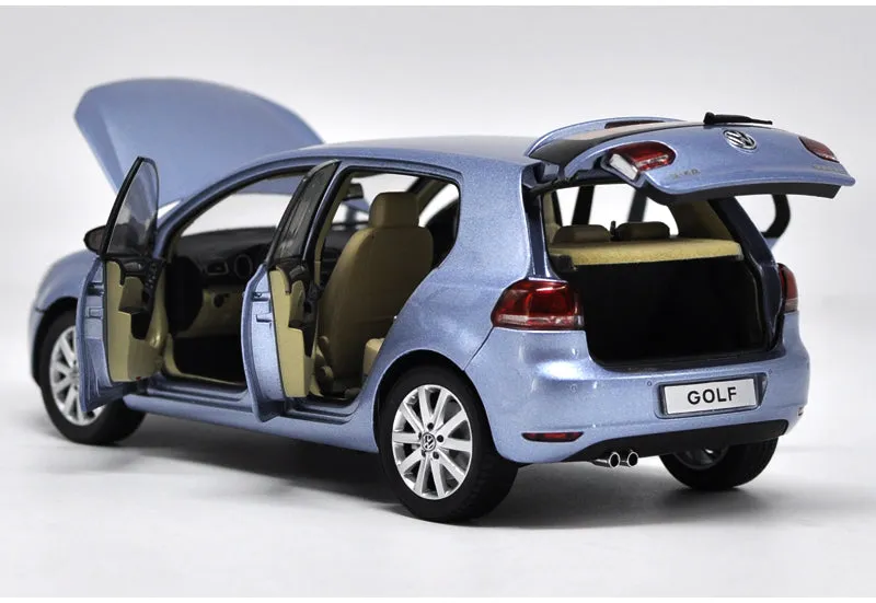 /img/49763-vw-golf-mk6-diecast-interior.webp