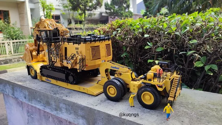 /img/49782-diecast-brand-komatsu.webp