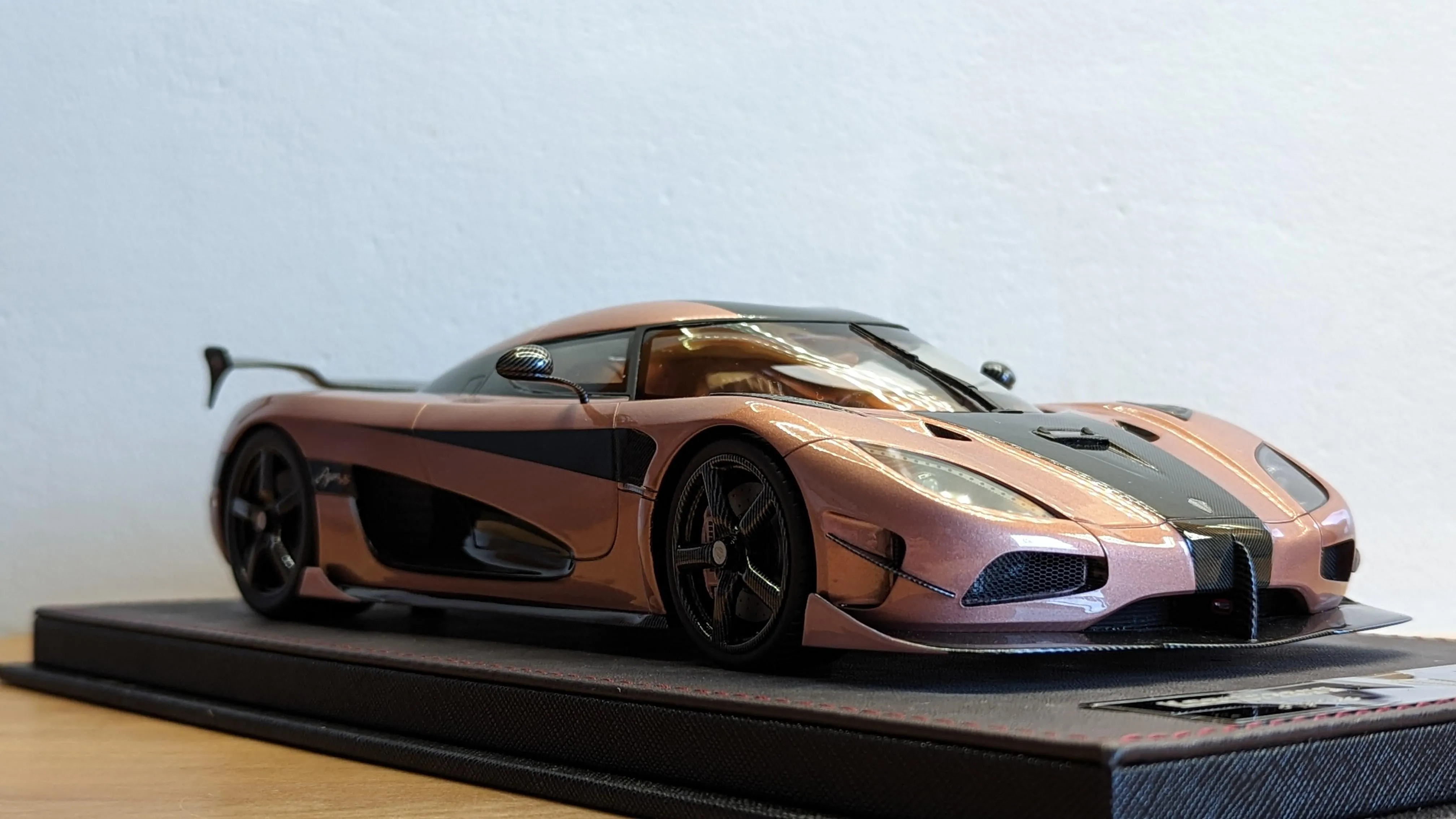 49789 agera r diecast exterior details
