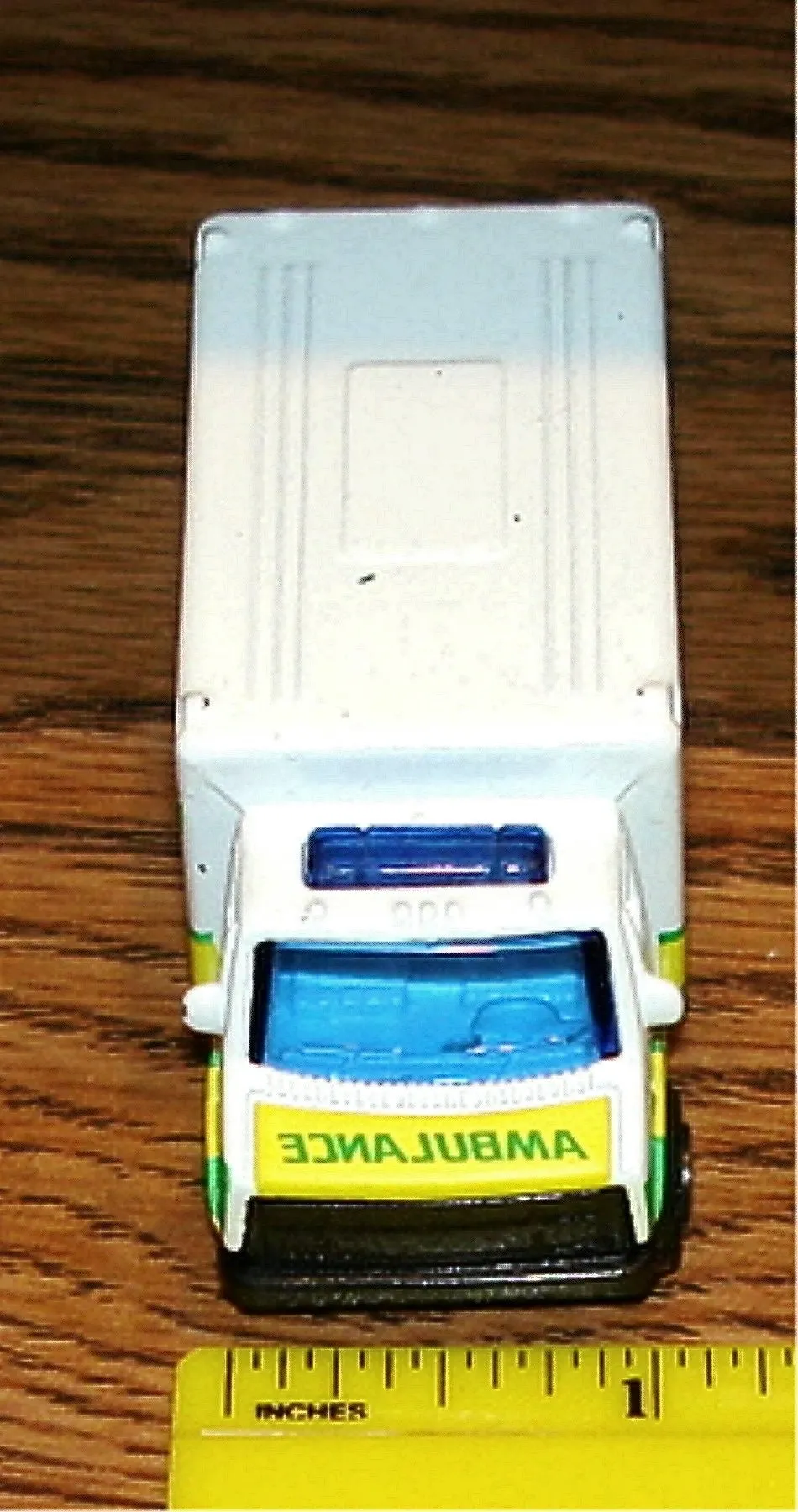 49791 diecast ambulance scale models