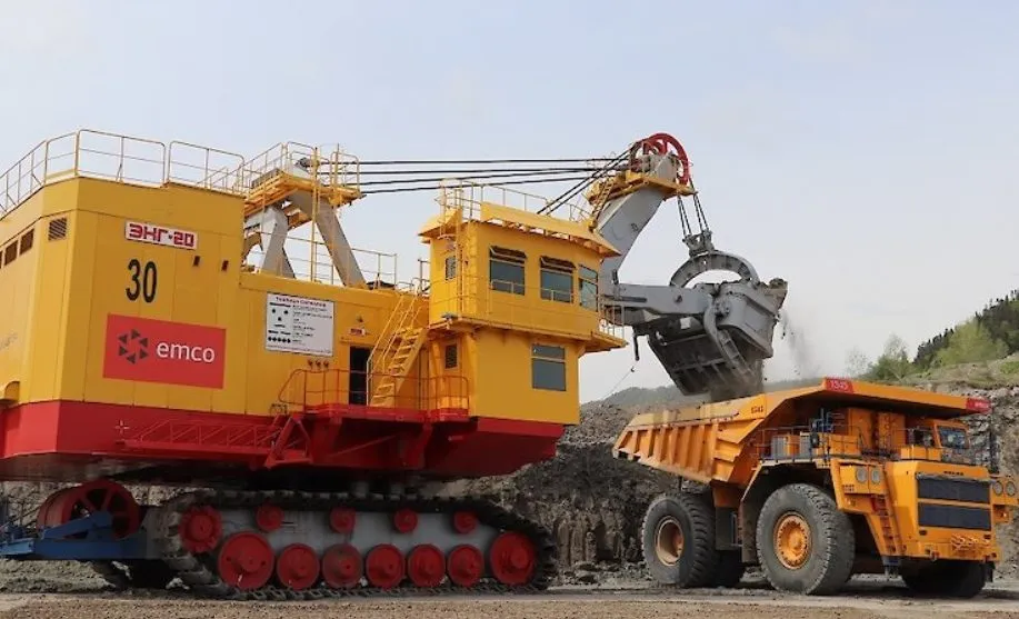 49803 diecast mining excavator brand