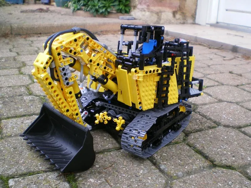 49803 diecast mining excavator scale