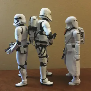 /img/49807-elite-series-stormtrooper-diecast-display.webp