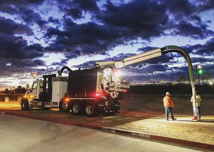 49848 diecast hydrovac truck overview