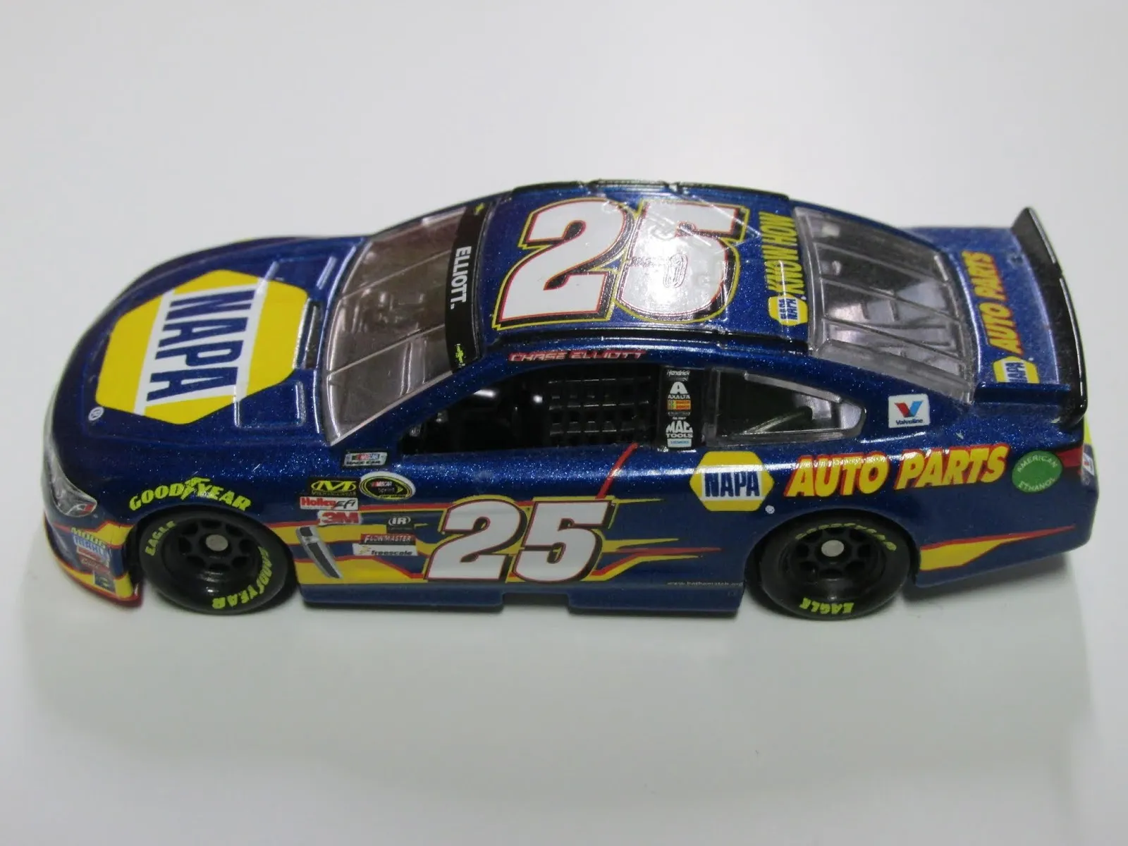 49880 joey logano 2015 diecast 1 64