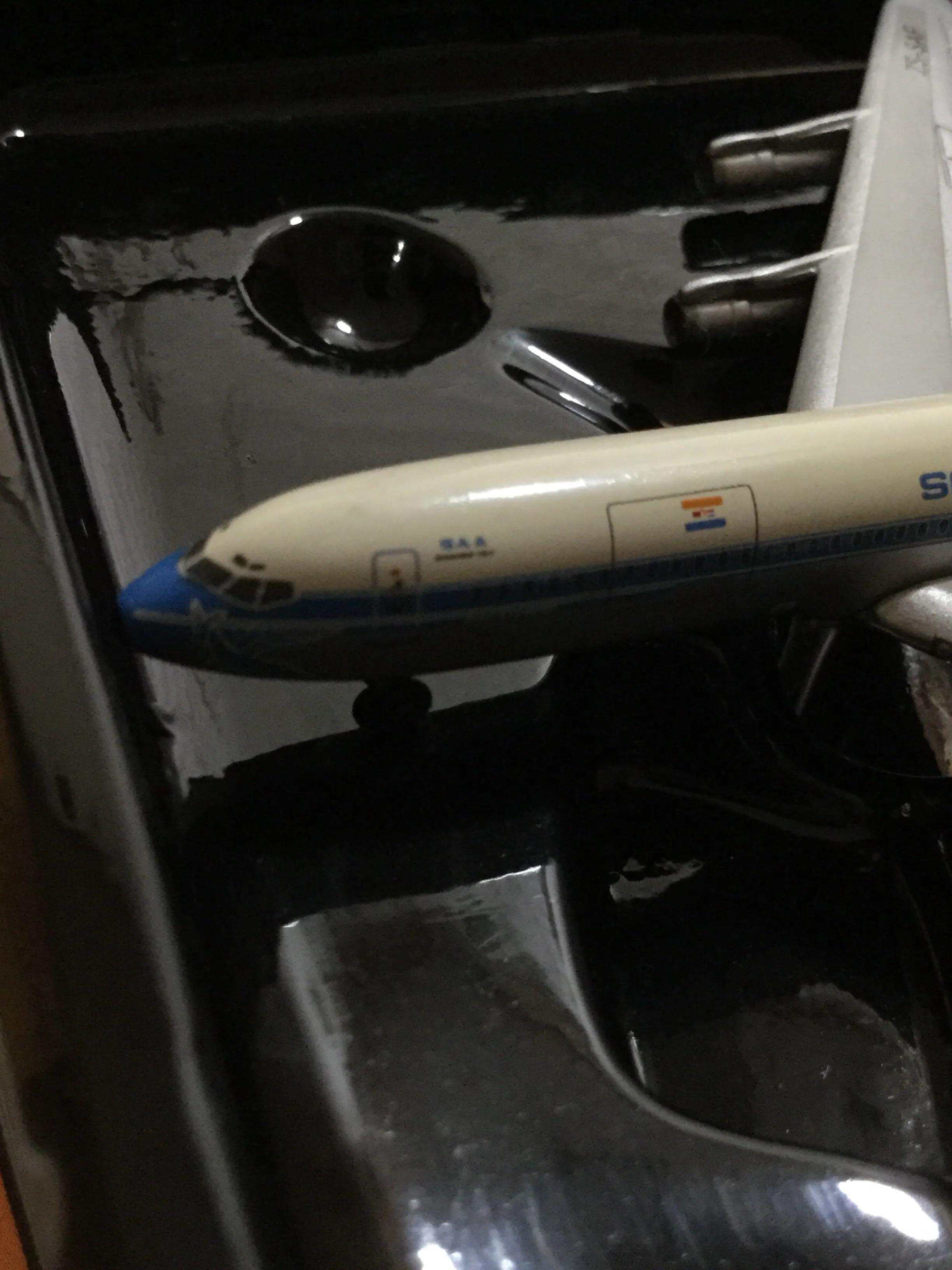 49924 diecast 707 model variations