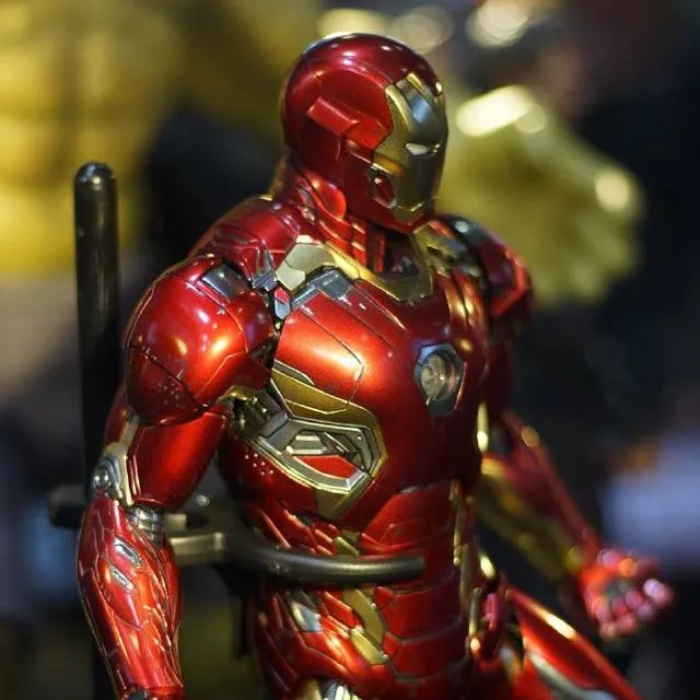 49948 hot toys mark v diecast box