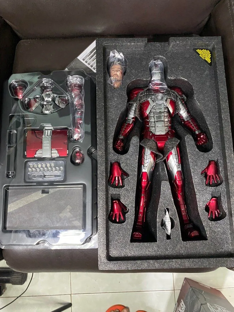 49948 hot toys mark v diecast pose