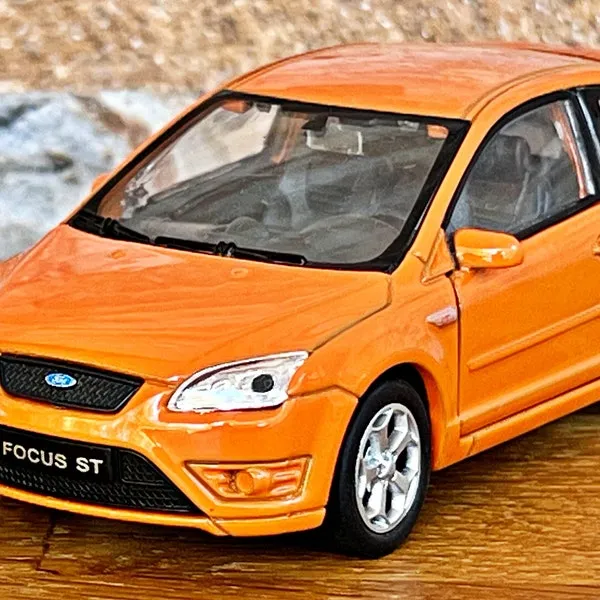 49949 ST diecast model cleaning
