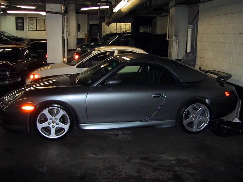 49950 diecast 996 model 3