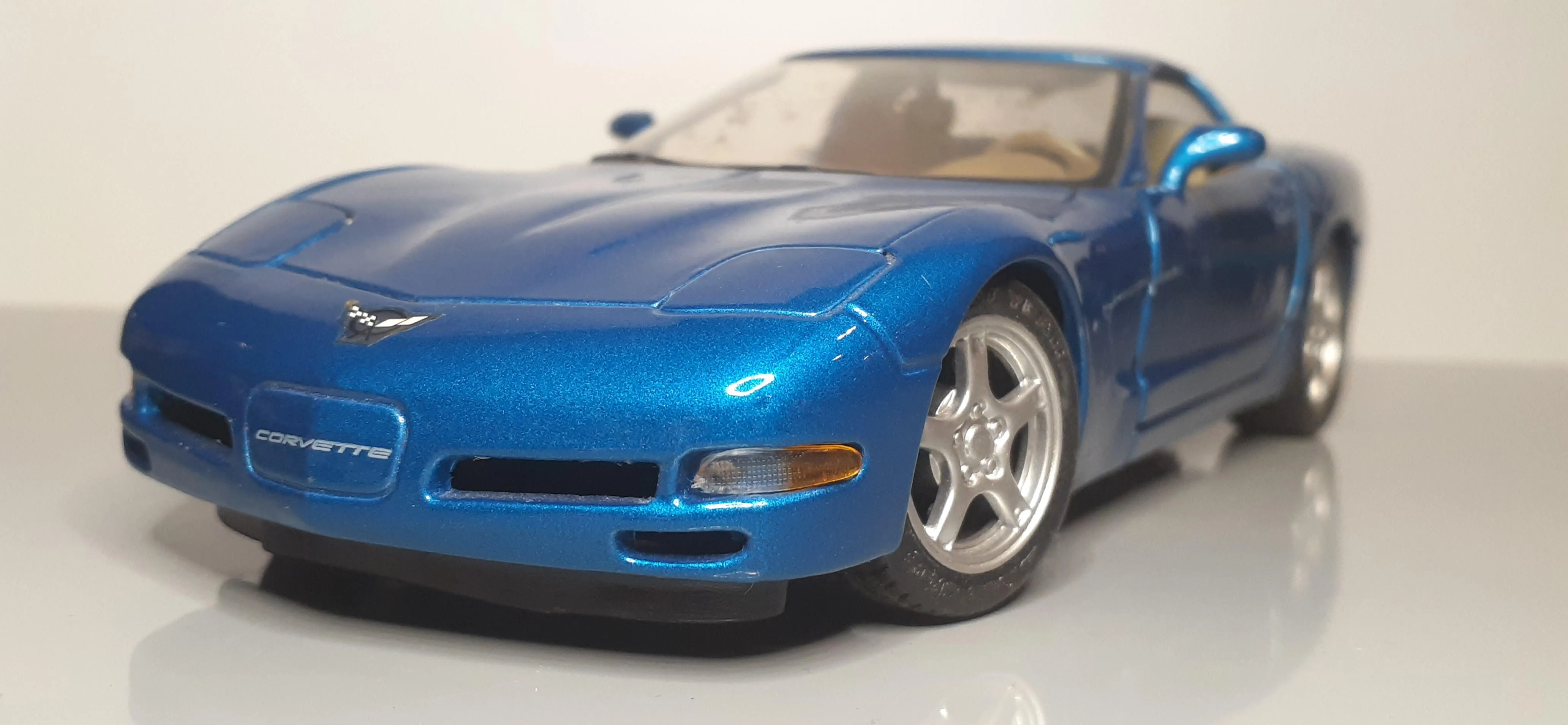 49963 diecast car shelves