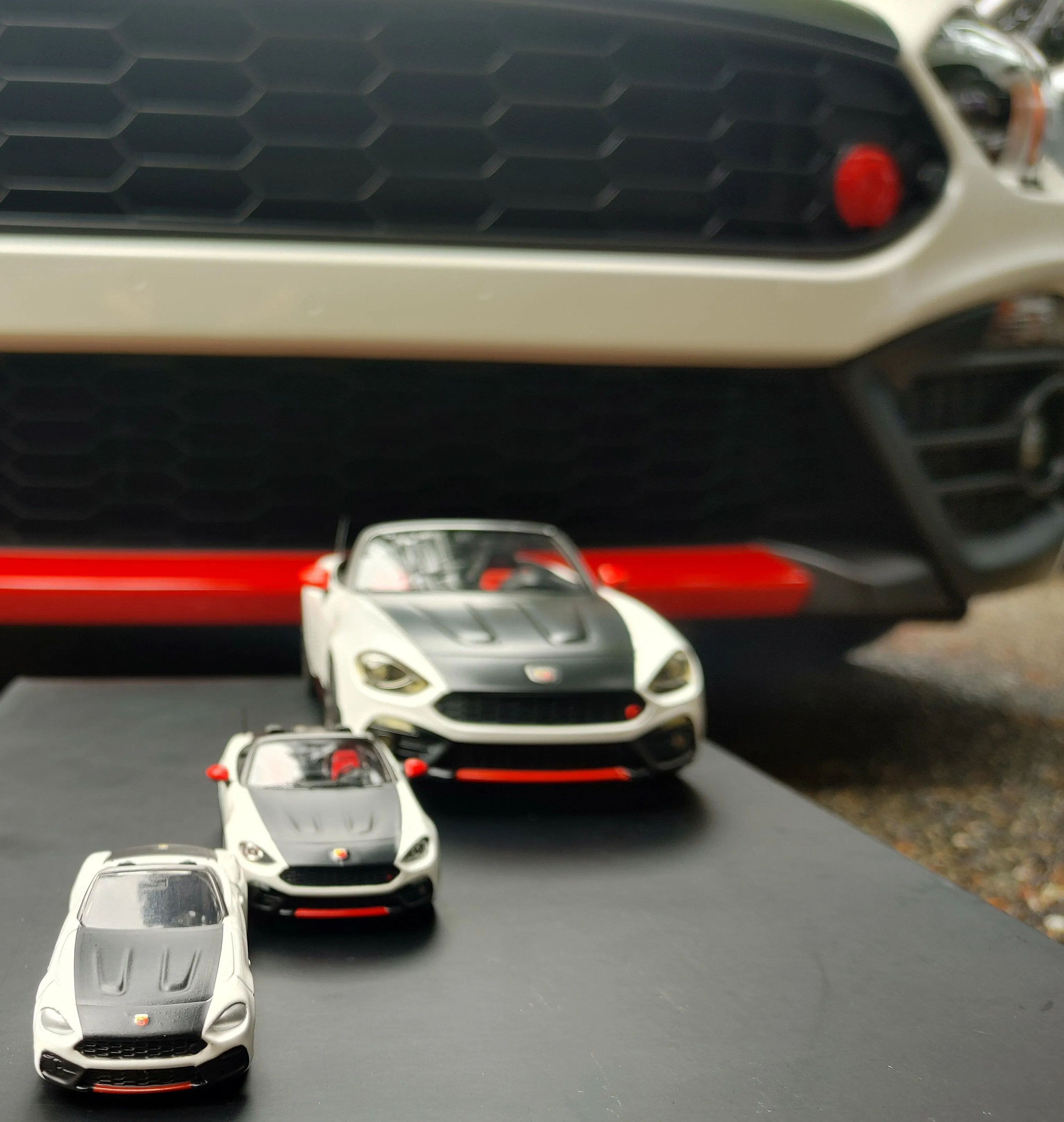 49999 abarth 124 spider diecast engine