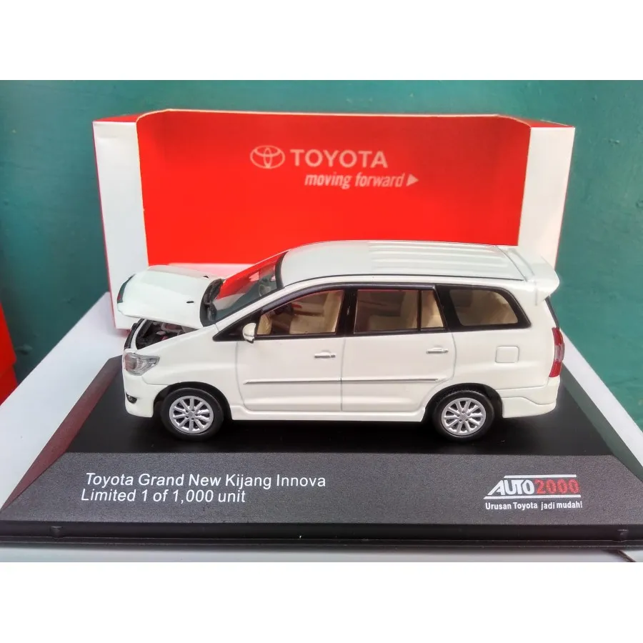 50000 diecast innova paint