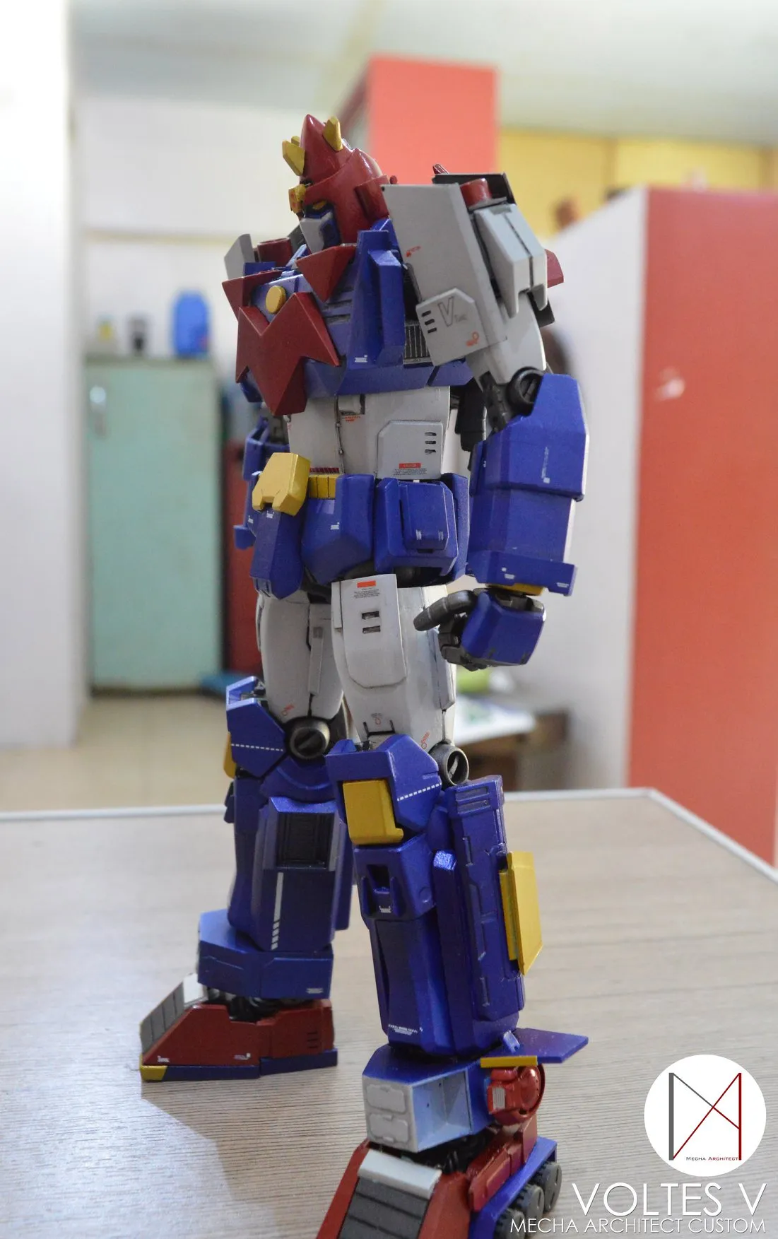 50023 voltes v diecast metal featured