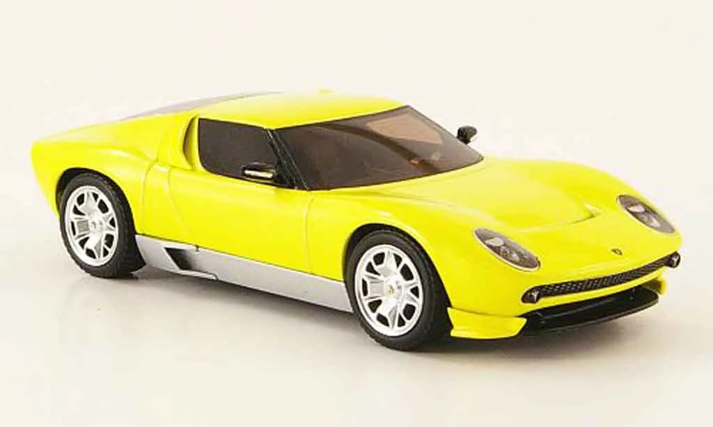 /img/50024-lamborghini-miura-diecast-display.webp